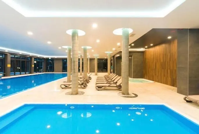 Faro Polanki Park Z Basenami * 코워브제크